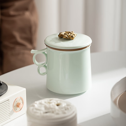 Chi Dragon Brewing Tea Cup