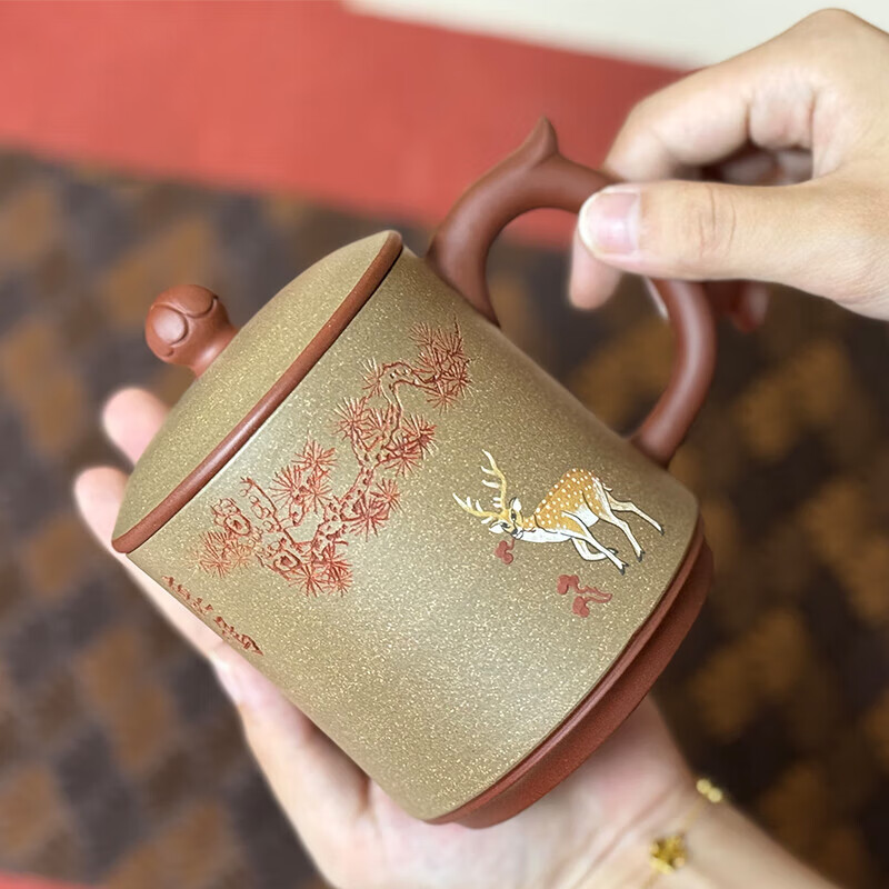 Elegant Deer's Call Yixing Tea Cup