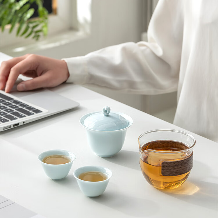 Ethereal Scholars' Rock Celadon Travel Tea Set