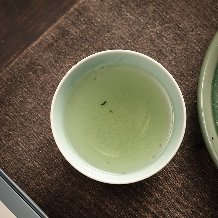 Plum Blossom Delicate Tea & Teacup Set