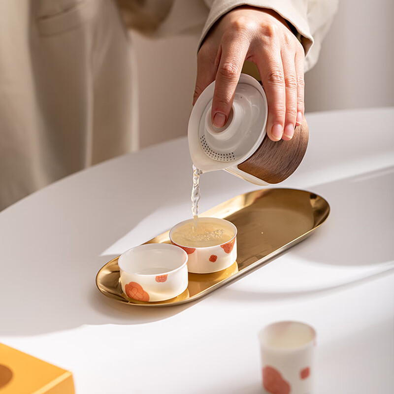 Small Bliss White Porcelain Tea Set