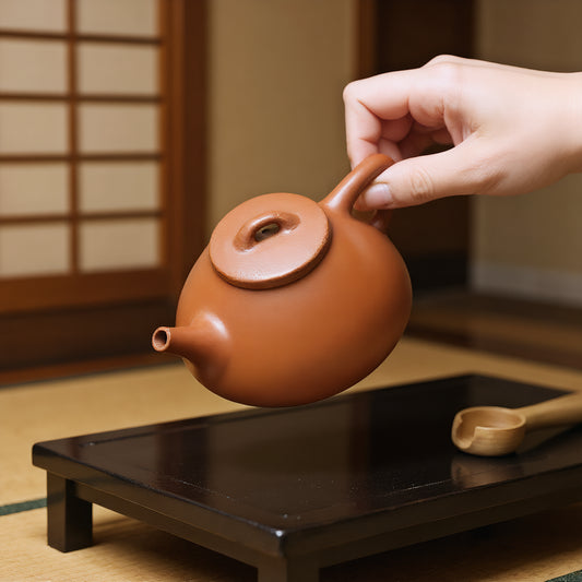 Stone Dipper Yixing Teapot & Tea Pets