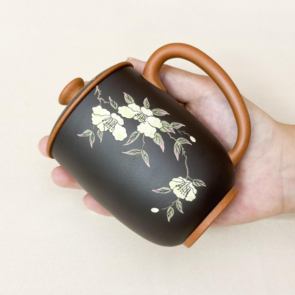 Yixing Teacup with Blooming Flowers