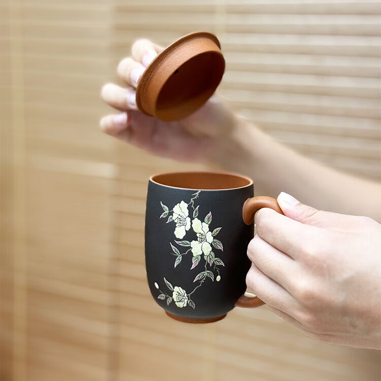 Yixing Teacup with Blooming Flowers